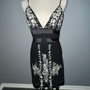 SUE WONG  100% Silk Embroidered Baby Doll Dress - Black w/ White  Embroidery - 4